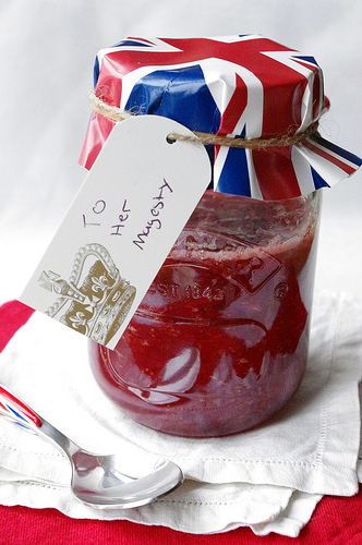 Royal Wedding Crafts - Strawberry Champagne Jam
