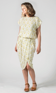 FREE PATTERN - Curvy Drape Dress - by Sew Different and brought to you by www.feedourlife.blog