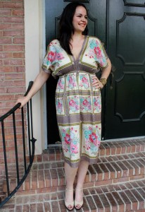 FREE PATTERN - Museum Tunic - by Anna Maria Horner and brought to you by www.feedourlife.blog