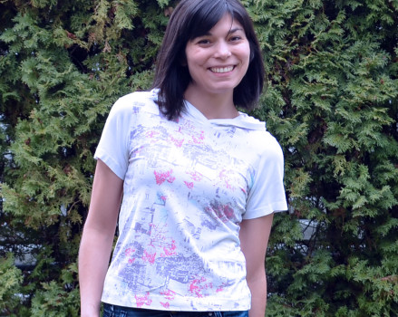 Free ladies easy hoodie t shirt top sewing pattern