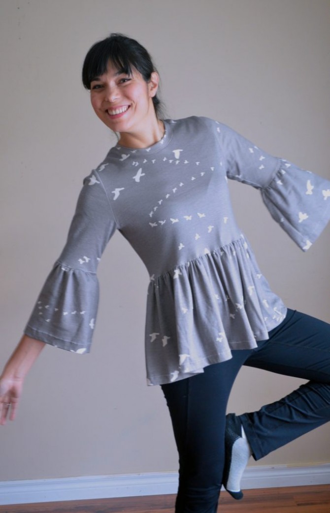 Free ladies statement sleeves with frills, frilled waist baby doll style sewing pattern