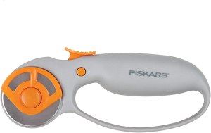 Fiskars classic 45mm comfort loop rotary cutter - a must for cutting quilting blocks! (Amazon paid link)