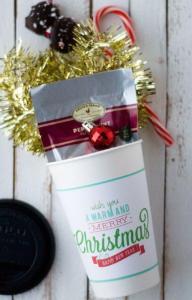 warm and merry neighbour gifts www.feedourlife.blog
